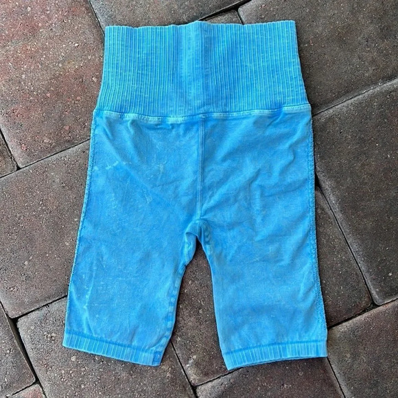 NWOT! FP FREE PEOPLE MOVEMENT Good Karma Bike Shorts - Picture 6 of 10